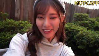 帮女友舔她的鲜嫩鲍鱼她就高潮了